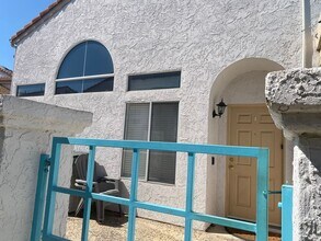 29527 Cara Way in Temecula, CA - Building Photo - Building Photo