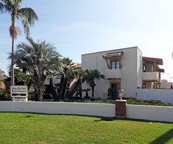 Casa Del Sol Apartments