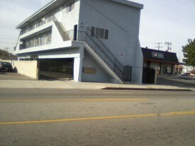 1353 N Wilmington Blvd, Unit 5