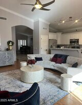 9233 E Blanche Dr in Scottsdale, AZ - Building Photo