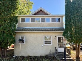 530 Simon Ave W in Dassel, MN - Building Photo