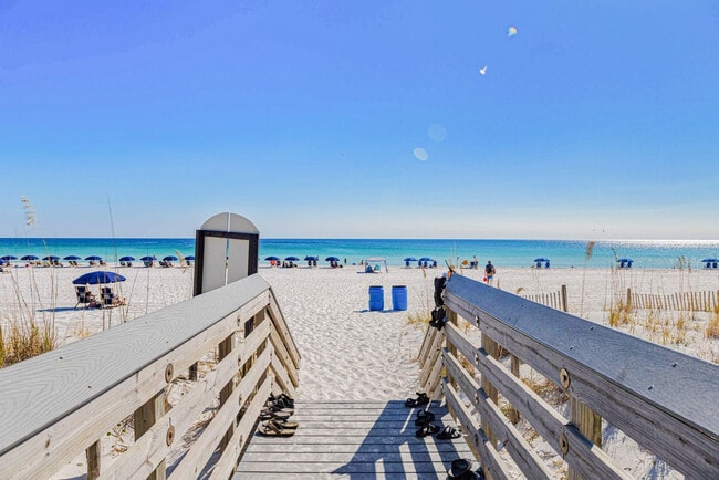 885 Santa Rosa Blvd in Fort Walton Beach, FL - Building Photo - Building Photo