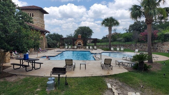 4122 Woodbridge Way in San Antonio, TX - Building Photo - Building Photo