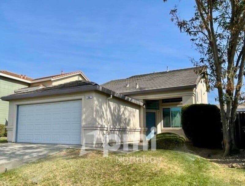 504 Wicklow Dr in Vacaville, CA - Building Photo