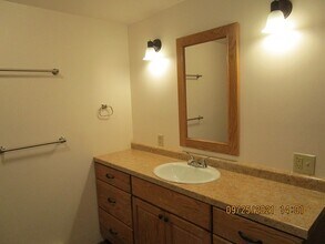 E10540 E Salem Ridge Rd, Unit E10540 in La Farge, WI - Foto de edificio - Building Photo