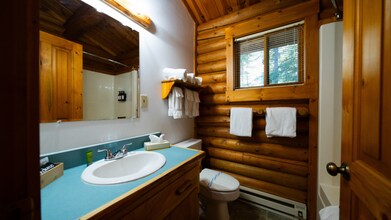 3765 MT Highway 40 W in Columbia Falls, MT - Building Photo - Building Photo