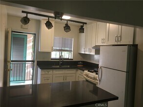 4933 Cahuenga Blvd in Los Angeles, CA - Building Photo - Building Photo