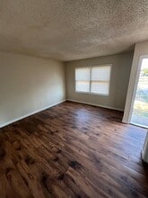 1819 E Colgate St in Lubbock, TX - Building Photo - Building Photo