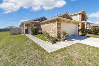 445 Camas Creek Ln in Magnolia, TX - Building Photo - Building Photo