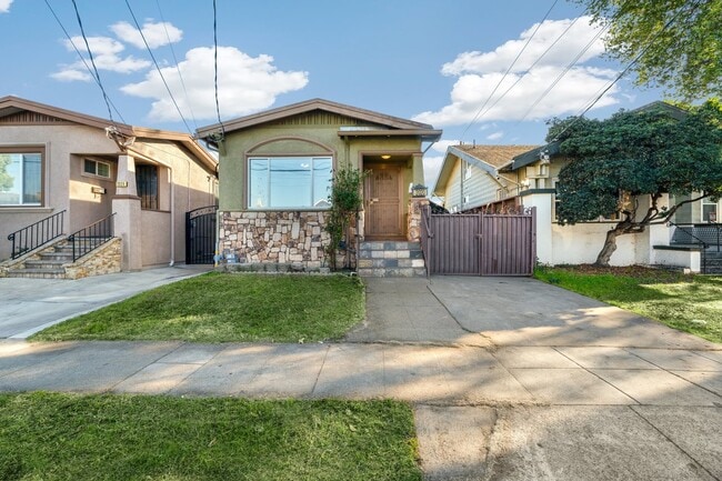 property at 2020 Auseon Ave