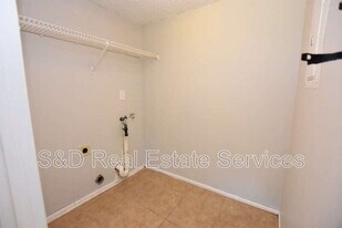 1440 Ridge Lake Ct in Lakeland, FL - Building Photo