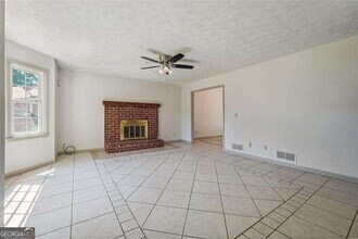 1532 Daniel Ln in Lawrenceville, GA - Building Photo - Building Photo