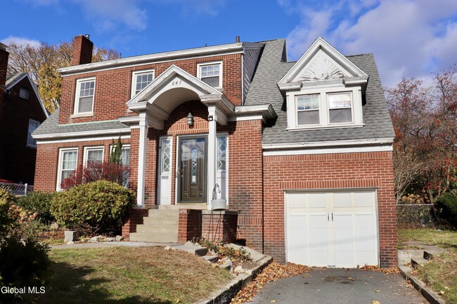 647 New Scotland Ave in Albany, NY - Building Photo - Building Photo