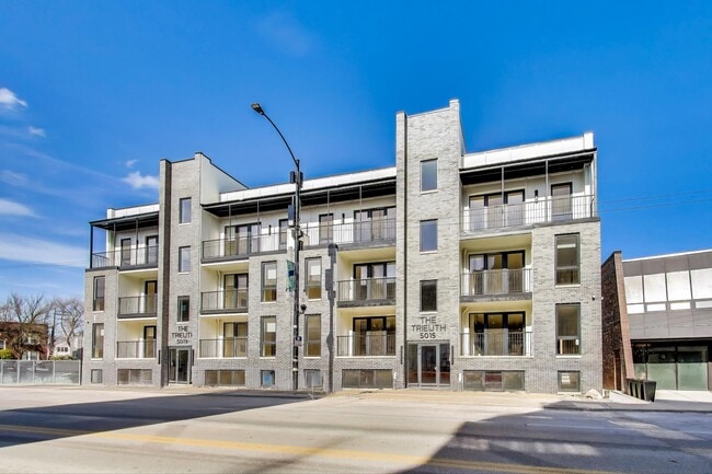 property at 4918 N Lincoln Ave
