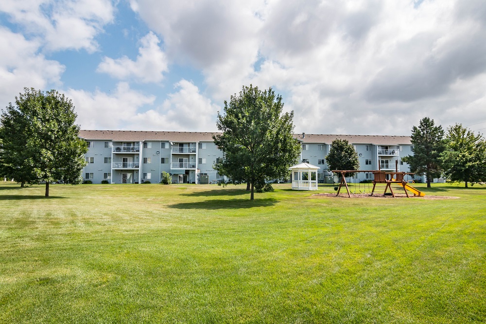 Wheatridge Apartments in Mitchell, SD - Building Photo