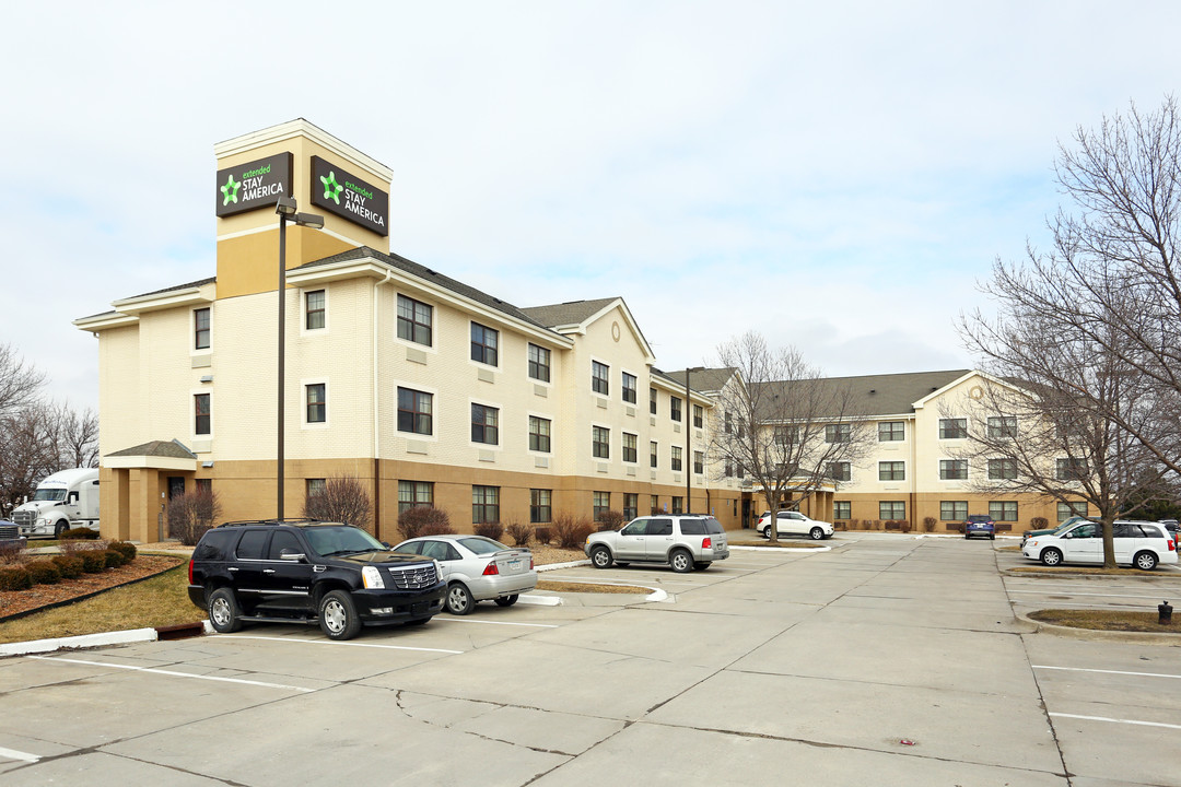 Furnished Studio - Urbandale in Urbandale, IA - Foto de edificio