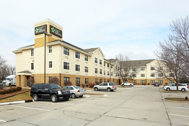 Furnished Studio - Urbandale in Urbandale, IA - Foto de edificio - Building Photo