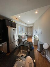497 Commonwealth Ave in Boston, MA - Building Photo - Building Photo