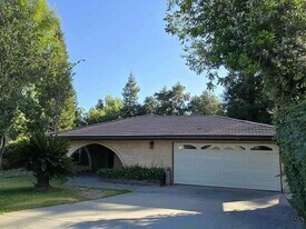 740 Katherine Ln in Arcadia, CA - Building Photo