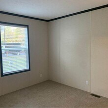 157 Washington in Belleville, MI - Building Photo - Building Photo