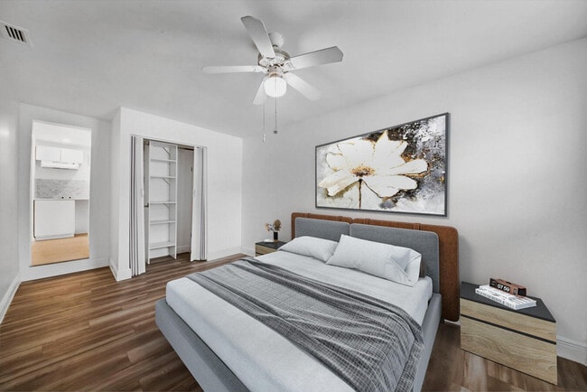 526 W Perry St in Lantana, FL - Building Photo - Building Photo