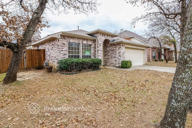 3833 Chimney Rock Dr in Denton, TX - Building Photo - Building Photo