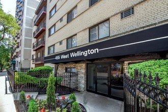455 W. Wellington in Chicago, IL - Foto de edificio - Building Photo