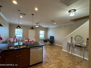 528 Sherwood Oaks Dr in Orange Park, FL - Building Photo - Building Photo
