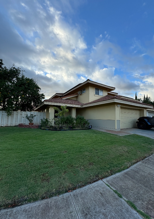 91-1006 Hokunui St in Kapolei, HI - Building Photo