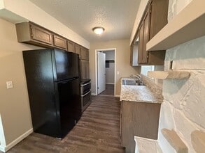 3255 S Mt Carmel St in Wichita, KS - Building Photo - Building Photo