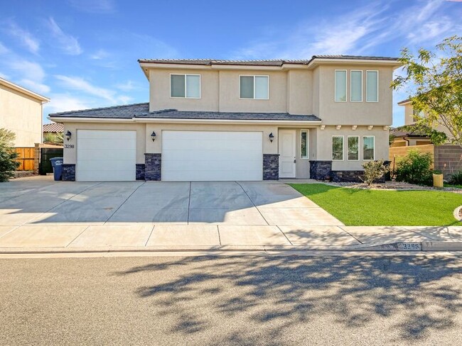 property at 3298 E Crimson Ridge Dr