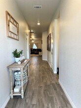 520 Seabiscuit Dr in Jarrell, TX - Building Photo - Building Photo