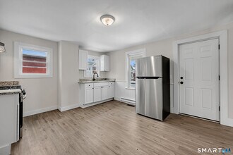 8 Bancroft St in Torrington, CT - Building Photo - Building Photo