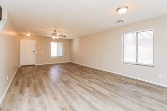 2328 E Meadow Chase Dr in San Tan Valley, AZ - Building Photo - Building Photo