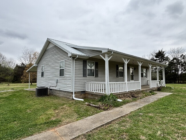 1500 Murray-Kittrell Rd in Readyville, TN - Building Photo - Building Photo