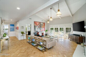 5420 Indian Trail Ct in Westlake Village, CA - Building Photo - Building Photo