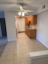 1450 Plymouth Ln, Unit #214 in Elgin, IL - Building Photo - Building Photo