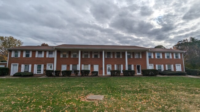 property at 1307 W Meadowview Rd