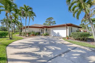 6598 Eastpointe Pines St in West Palm Beach, FL - Building Photo