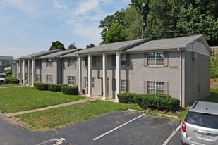 Woodgate Apartments in Atlanta, GA - Building Photo