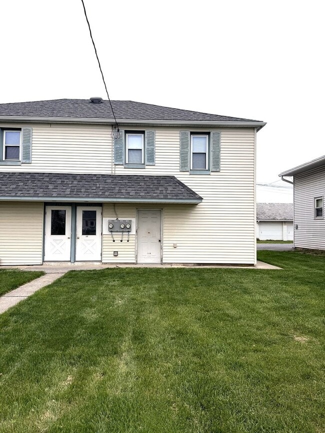 property at 217 W Maple St