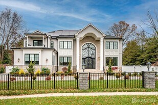 3979 Park Ave in Edison, NJ - Building Photo