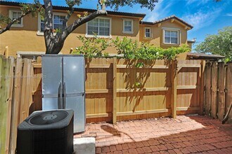 9353 SW 227th St in Cutler Bay, FL - Building Photo - Building Photo