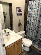 1730 W Beach Ave in Chicago, IL - Building Photo - Building Photo