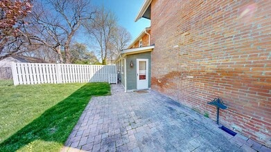 221 Front St in Groveport, OH - Building Photo - Building Photo