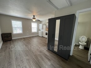 1363 Eagle Ave in Norfolk, VA - Building Photo - Building Photo