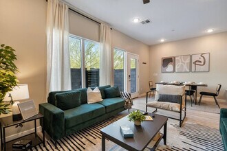 16601 N Parkview Pl in Surprise, AZ - Building Photo - Building Photo