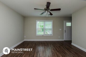 492 Rogers Lake Rd E in Kannapolis, NC - Building Photo - Building Photo