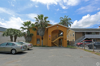 1285 Santa Rosa St in Clearwater, FL - Building Photo - Building Photo