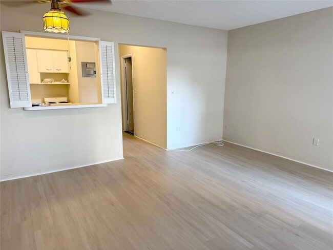 2001 S Ocean Dr, Unit 40 in Hallandale Beach, FL - Foto de edificio - Building Photo